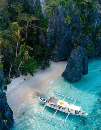 El Nido: Island Hopping Adventure by Haqqy Life